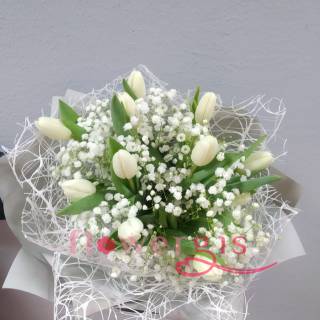 Белоснежные тюльпаны